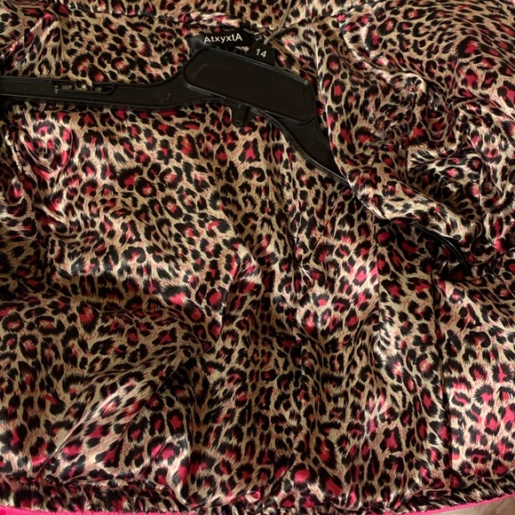 Cropped Hot Pink Puffer Bubble Jacket - Picture 7 of 8